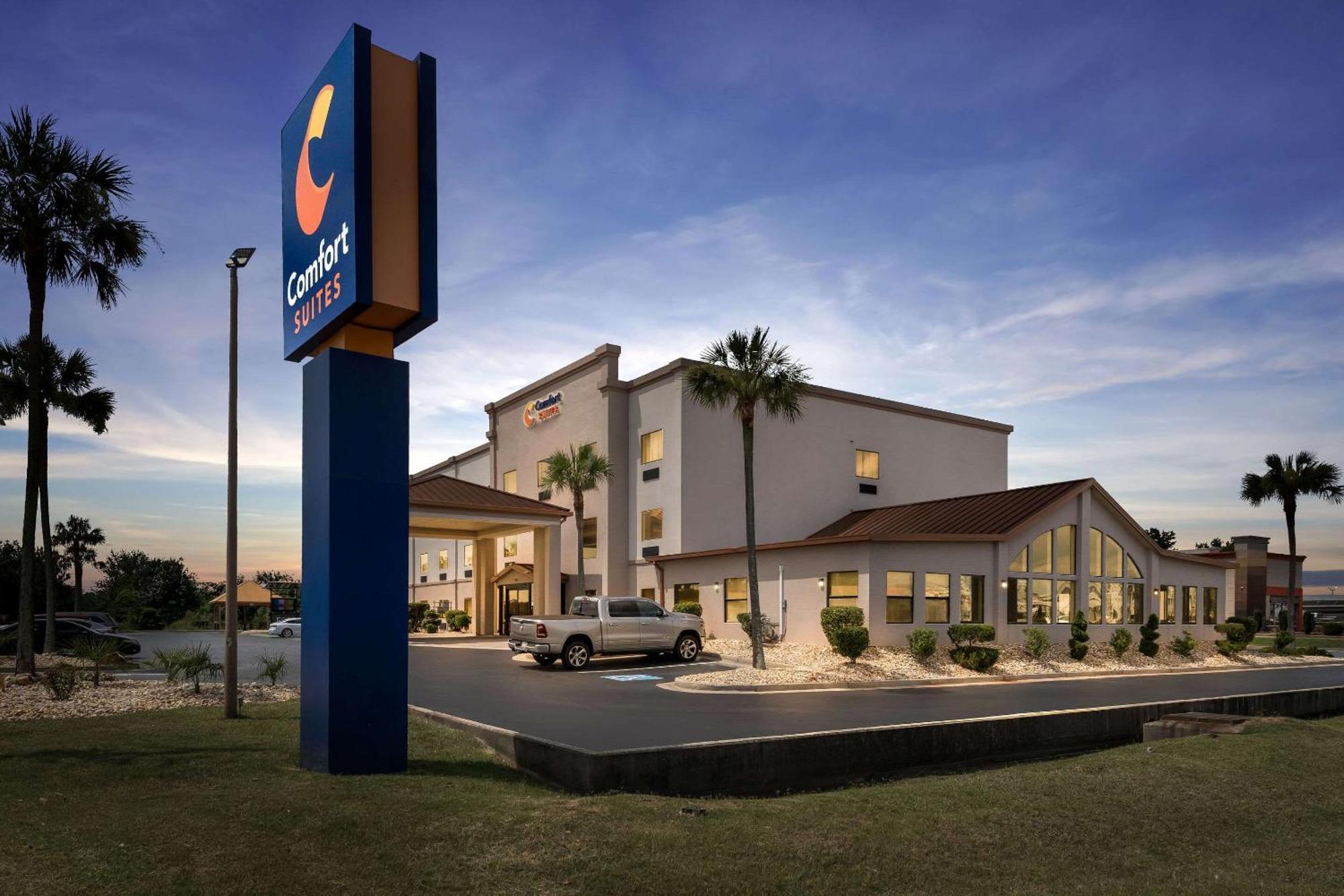 Comfort Suites Near Robins Air Force Base Warner Robins Exterior photo